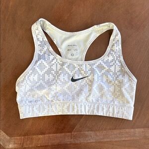Nike Gray and White Patterned Sports Bra